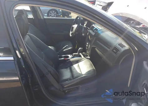 2010 Ford Fusion Sport z USA, uszkodzony, nr VIN 3FAHP0KC9AR178518